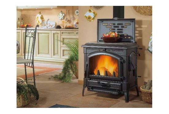 фото Печь-камин Isotta con cerchi La Nordica с плитой