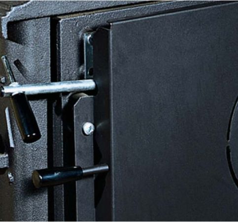 фото Печь-камин с плитой Isetta con cerchi La Nordica