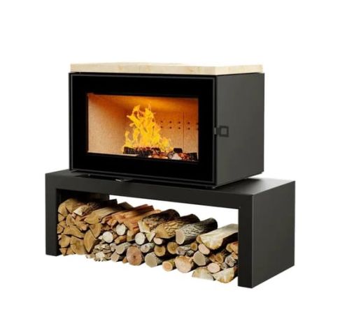 фото Печь-камин Астов Куб 800 на подиуме