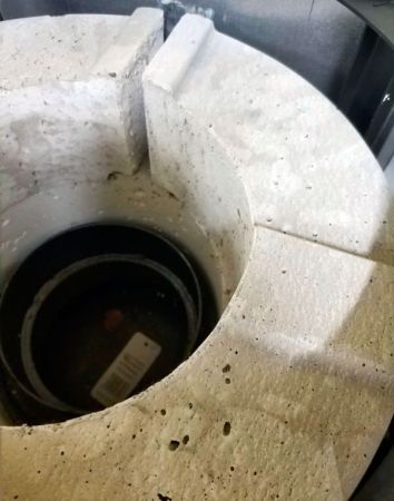 фото Печь-камин Cadiz черная/белая керамика